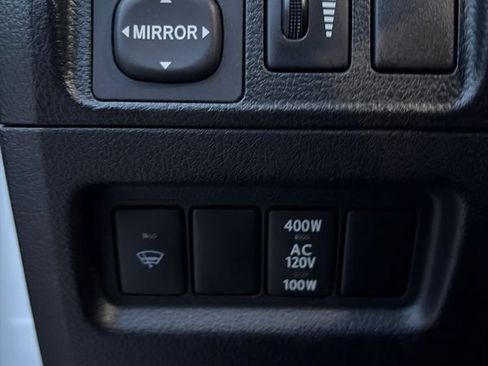 Used 2019 Toyota 4Runner TRD Off-Road AWD/4WD image 18