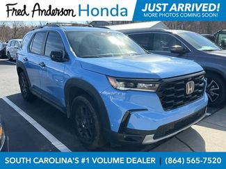 Certified 2023 Honda Pilot TrailSport video 1