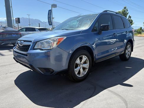 Used 2015 Subaru Forester 2.5i w/ Alloy Wheel Package AWD/4WD image 2
