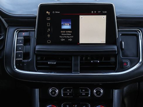 Used 2024 GMC Yukon XL SLT image 12