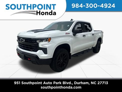 Used 2022 Chevrolet Silverado 1500 LT Trail Boss w/ Protection Package AWD/4WD image 3