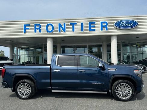Used 2022 GMC Sierra 1500 Denali w/ Denali Reserve Package AWD/4WD image 1