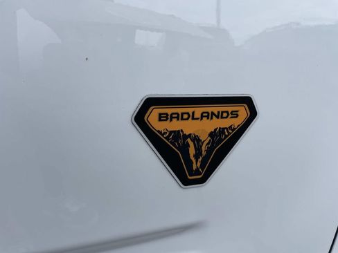 Used 2024 Ford Bronco Sport Badlands image 19