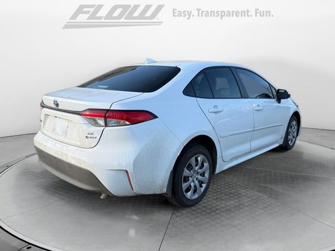 Used 2025 Toyota Corolla LE image 7