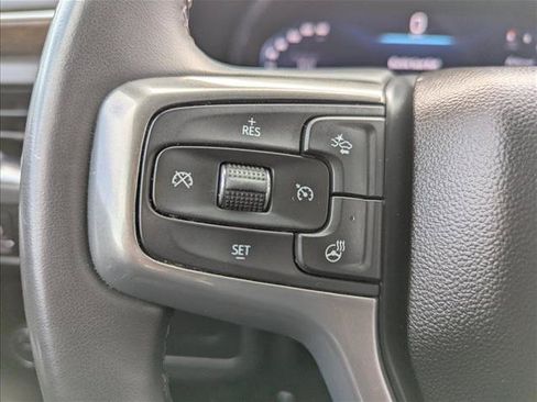 Used 2023 Chevrolet Suburban Premier RWD image 13