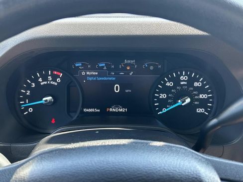 Used 2022 Ford E-350 and Econoline 350 Super Duty RWD image 35