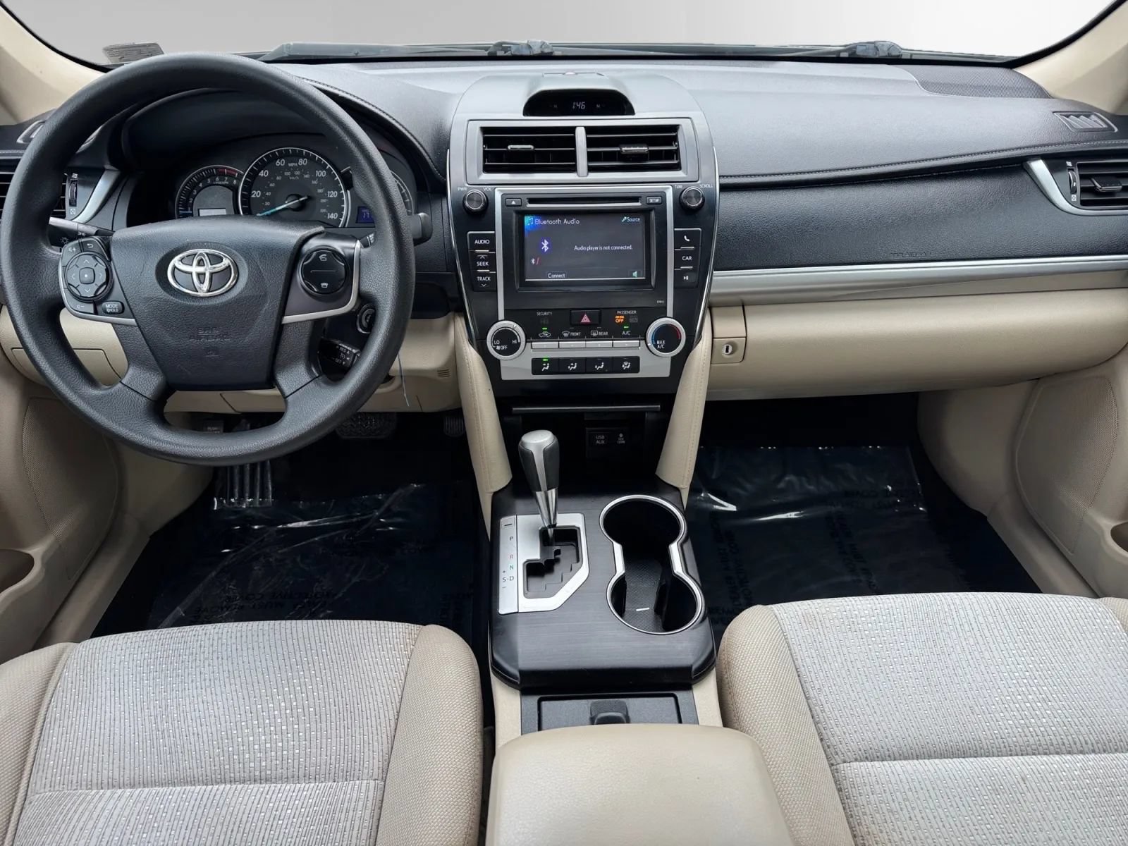 Used 2012 Toyota Camry LE FWD image 15