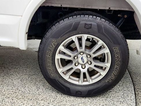 Used 2019 Ford F150 Lariat image 9