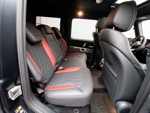 Used 2025 Mercedes-Benz G 63 AMG 4MATIC image 16