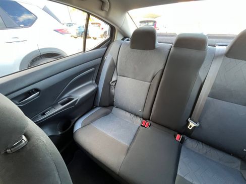 Used 2025 Nissan Versa SV FWD image 37