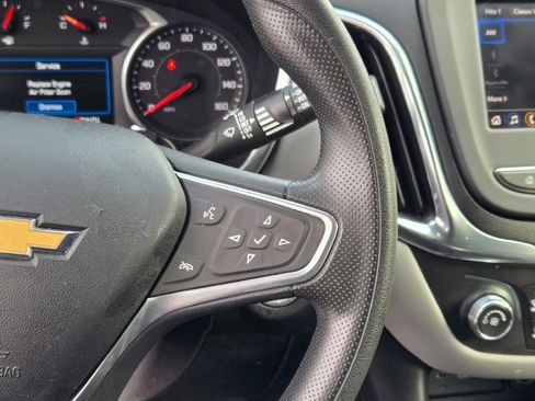 Used 2022 Chevrolet Equinox LT image 29