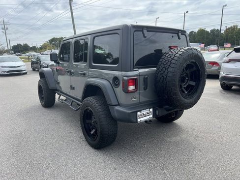 Used 2021 Jeep Wrangler Unlimited Sport image 5
