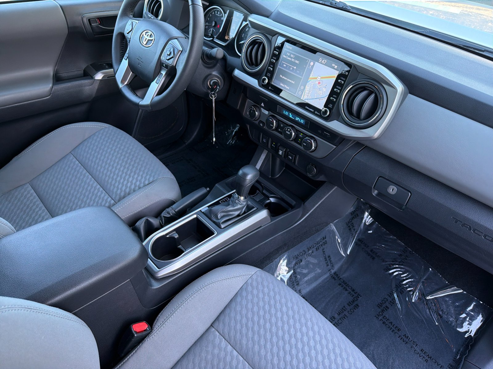 Used 2022 Toyota Tacoma SR5 AWD/4WD image 14