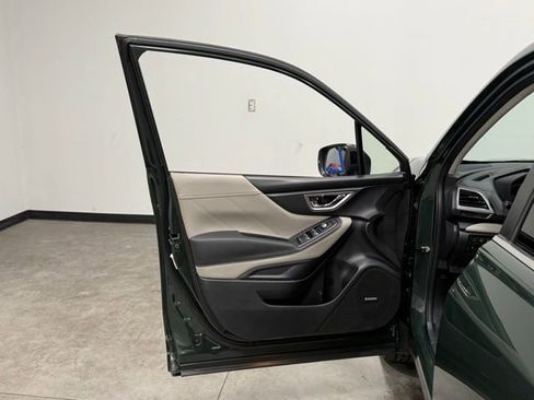 Used 2023 Subaru Forester Limited AWD/4WD image 13