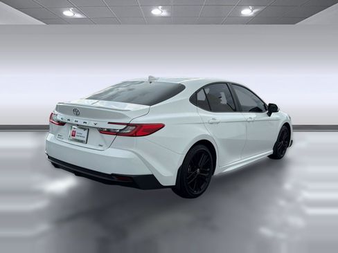 Certified 2025 Toyota Camry SE FWD image 8
