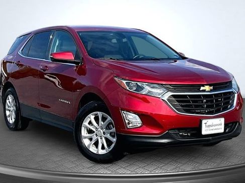 Used 2018 Chevrolet Equinox LT FWD image 3