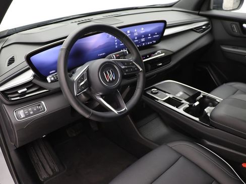 Used 2025 Buick Enclave Preferred image 13