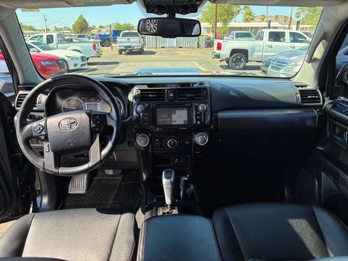 Used 2019 Toyota 4Runner TRD Off-Road Premium AWD/4WD image 19