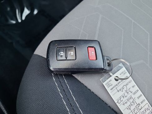 Certified 2021 Toyota Tacoma TRD Sport w/ Technology Package image 26