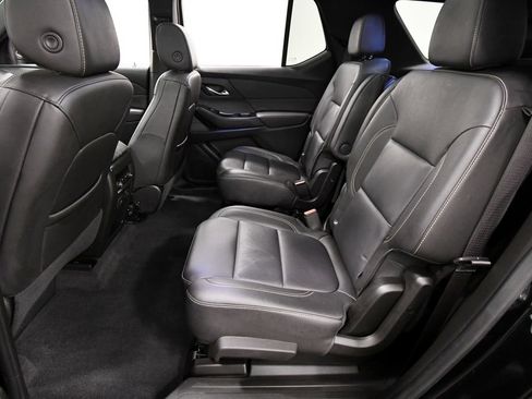 Used 2023 Chevrolet Traverse LT w/ LT Premium Package AWD/4WD image 15