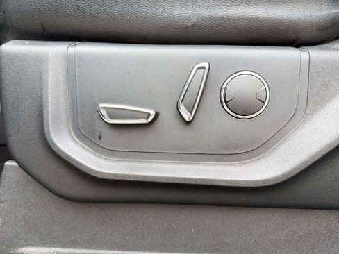 Used 2019 Ford F250 Lariat w/ Lariat Value Package image 13