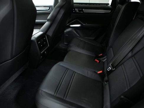 Certified 2022 Porsche Cayenne Turbo image 26