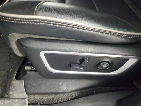 Used 2020 RAM 1500 Laramie w/ Sport Appearance Package RWD image 28