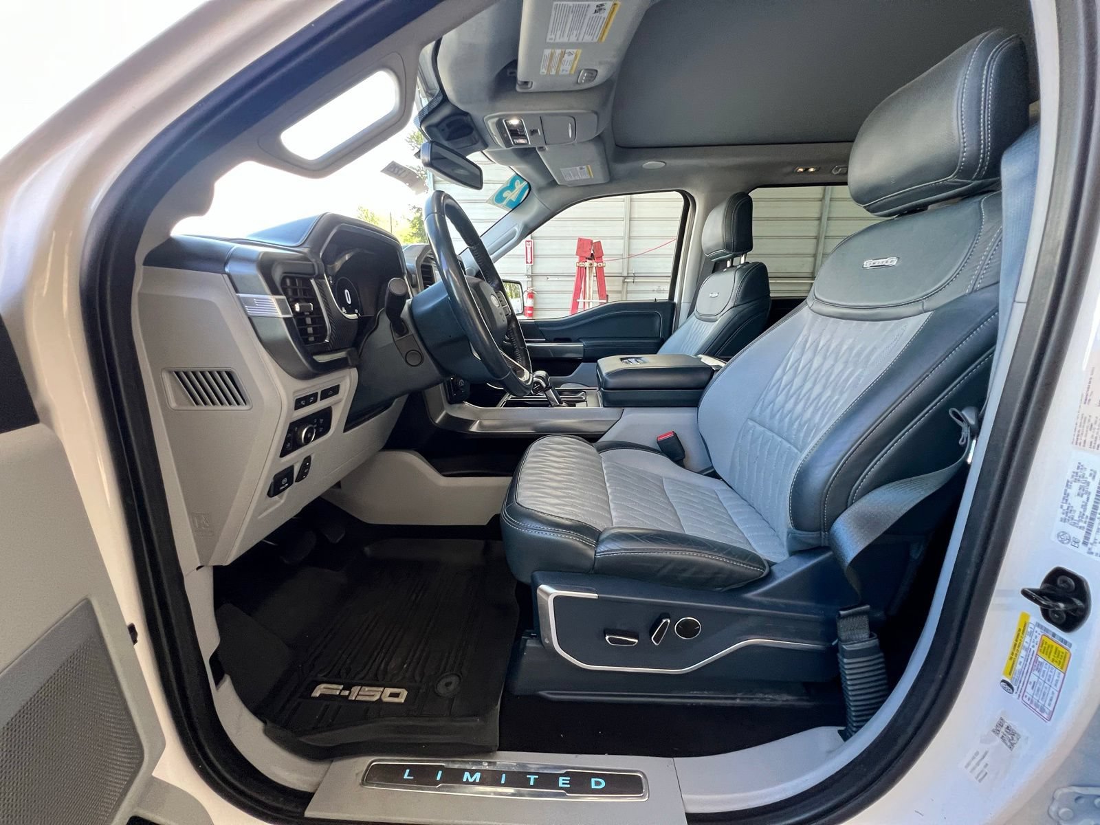 Used 2023 Ford F150 Limited AWD/4WD image 11
