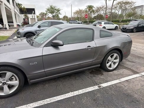 Used 2014 Ford Mustang GT image 4