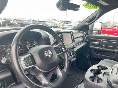 Used 2024 RAM 2500 Big Horn AWD/4WD image 12