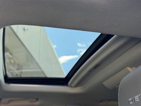 Used 2017 GMC Yukon Denali w/ Open Road Package image 16