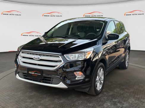 Used 2019 Ford Escape SE AWD/4WD image 1