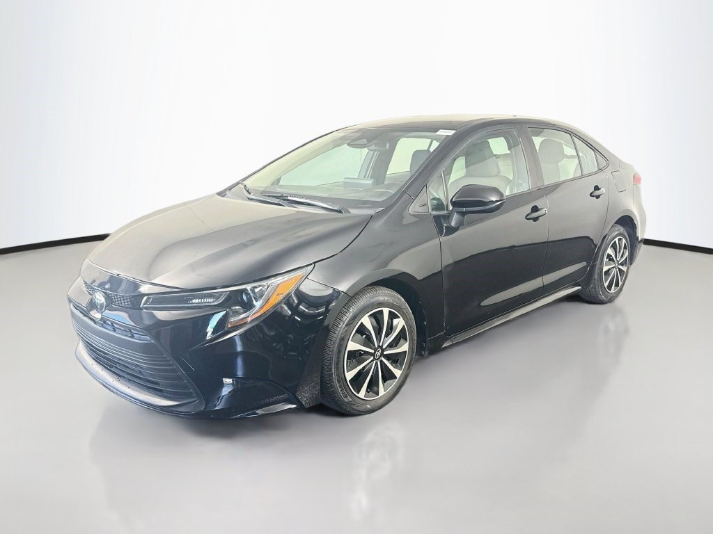 Used 2023 Toyota Corolla LE FWD image 4