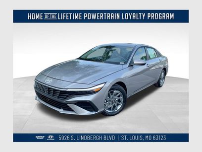 Used 2025 Hyundai Elantra Blue