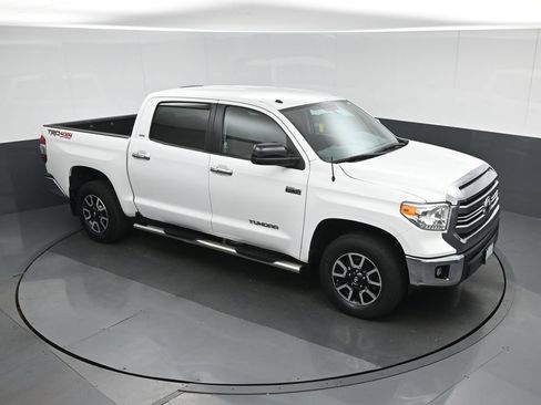 Used 2016 Toyota Tundra SR5 w/ TRD Off Road Package AWD/4WD image 55