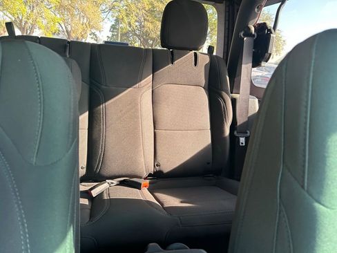 Used 2022 Jeep Wrangler Willys image 37