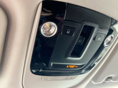 Used 2022 Kia Seltos SX w/ Sunroof Package image 22