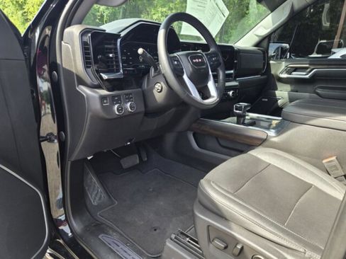 Used 2023 GMC Sierra 1500 SLT w/ SLT Premium Plus Package AWD/4WD image 17