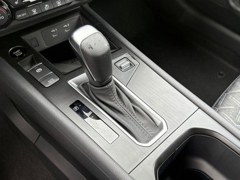 New 2026 Nissan Kicks SV image 14