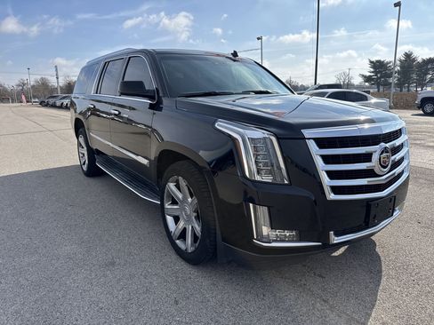 Used 2015 Cadillac Escalade ESV Luxury image 7