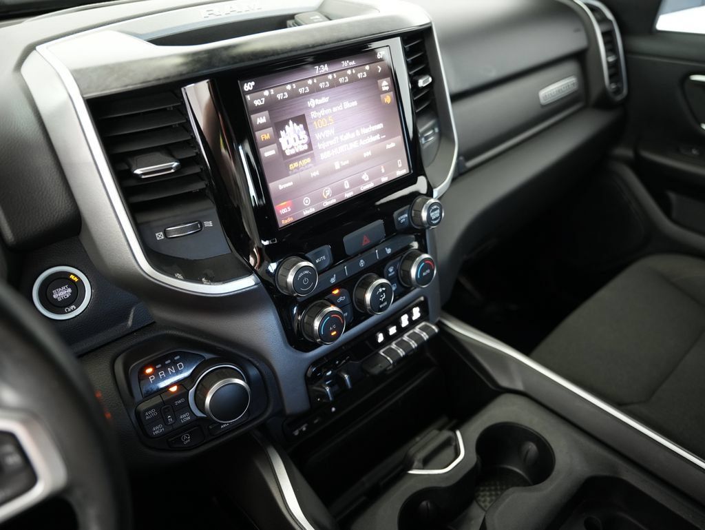 Used 2019 RAM 1500 Big Horn AWD/4WD image 18
