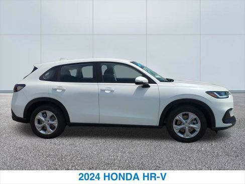 Certified 2024 Honda HR-V LX image 6