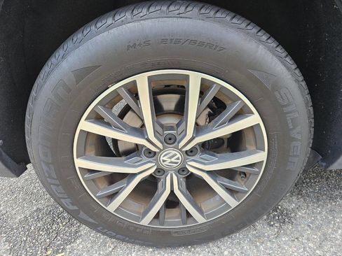 Used 2019 Volkswagen Tiguan SE FWD image 27