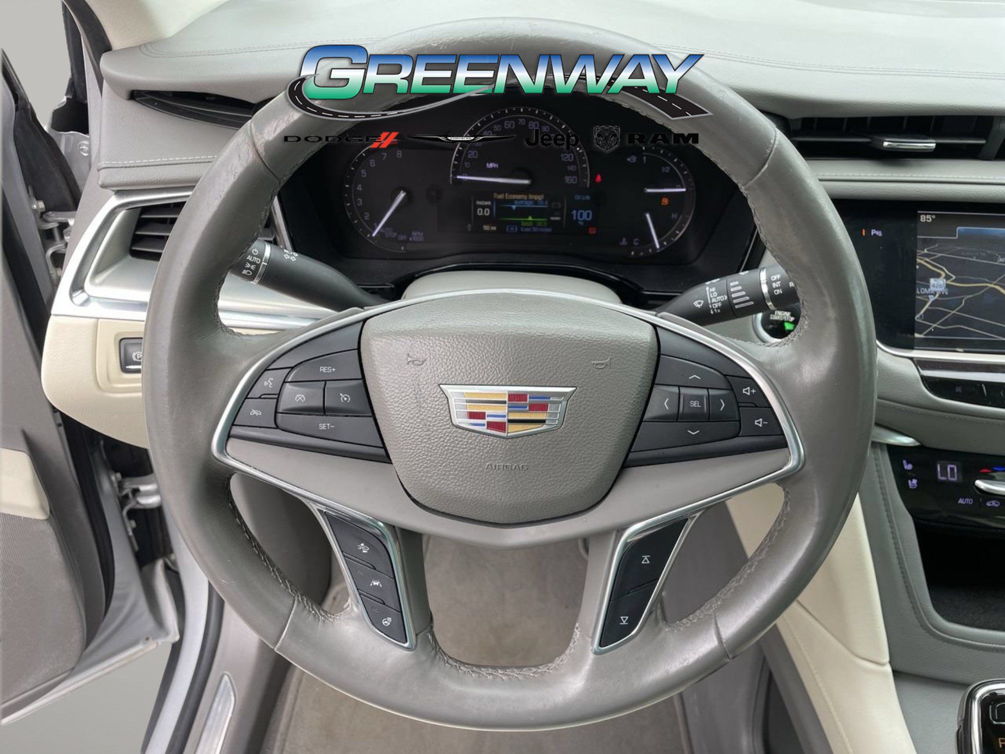 Used 2017 Cadillac XT5 Premium Luxury FWD image 30