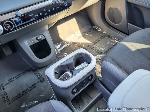 Used 2024 Hyundai Ioniq 5 SEL image 25