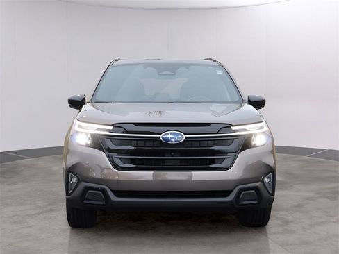 Used 2025 Subaru Forester Touring image 2