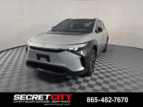 Used 2024 Toyota bZ4X XLE w/ Weather Package AWD/4WD image 3