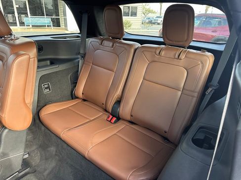 Used 2023 Lincoln Aviator Reserve w/ Equipment Group 201A image 19