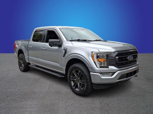 Used 2022 Ford F150 XLT w/ Equipment Group 302A High AWD/4WD image 3