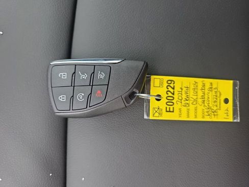 New 2026 Chevrolet Suburban LT image 28